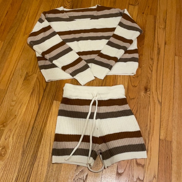 Knitted set